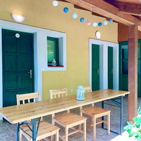 Vazul Vendeghaz Guest house